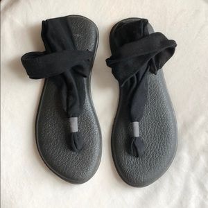 Black Sanuks